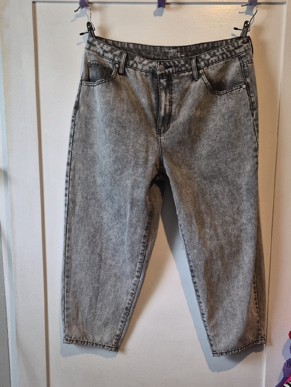 Time and Tru Light Gray High-Rise Denim Jeans